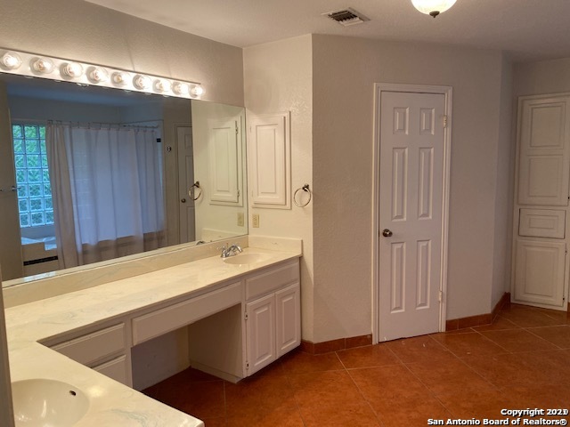 Image 12 of 15 For 1907 Summerwood Dr