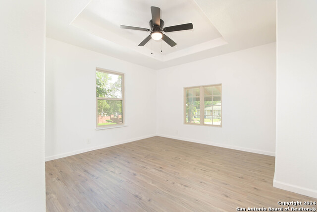 Image 14 of 17 For 727 John Adams Dr