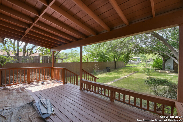 Image 15 of 17 For 727 John Adams Dr