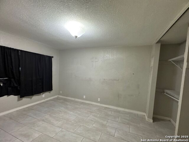 Image 5 of 10 For 815 Hickory Hill Dr.