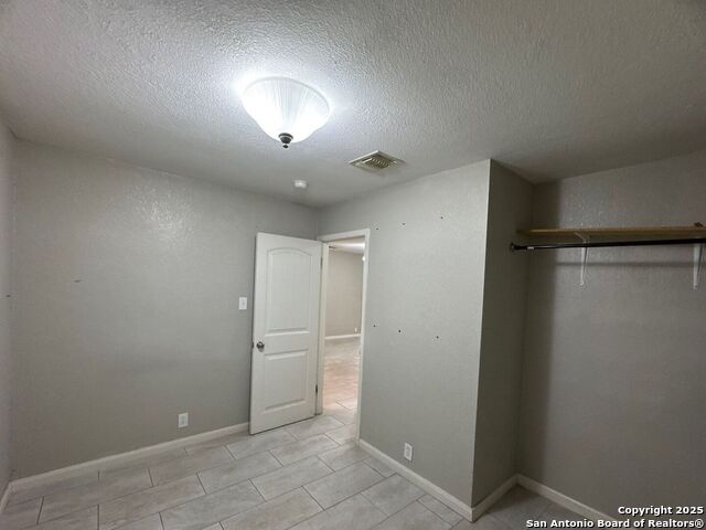 Image 7 of 10 For 815 Hickory Hill Dr.
