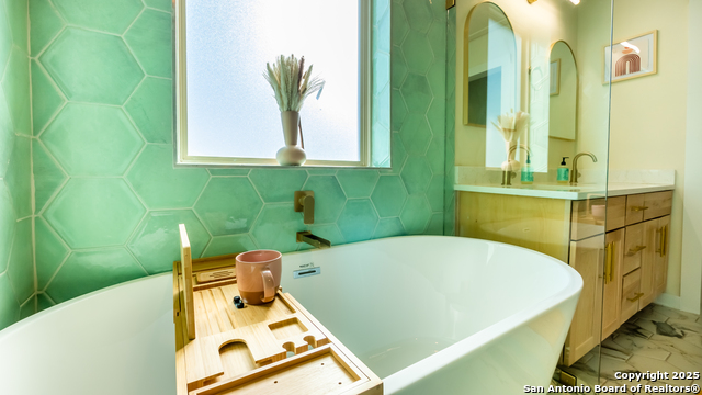 Image 28 of 34 For 136 Woodridge