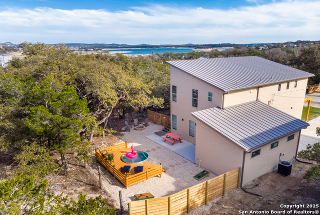 Image 32 of 34 For 136 Woodridge