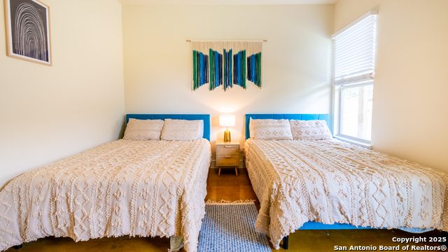 Image 9 of 34 For 136 Woodridge