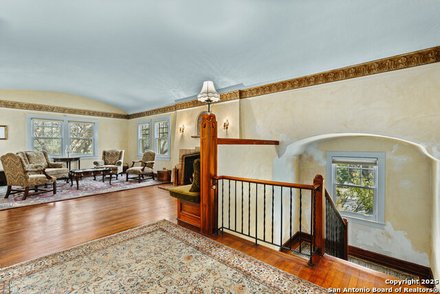 Image 12 of 50 For 5351 Fredericksburg