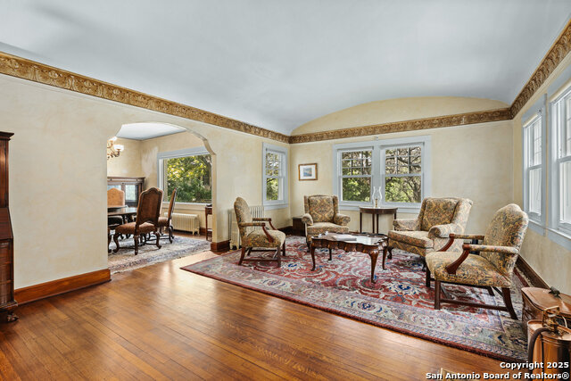 Image 15 of 50 For 5351 Fredericksburg