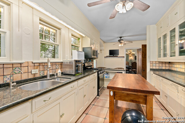Image 21 of 50 For 5351 Fredericksburg