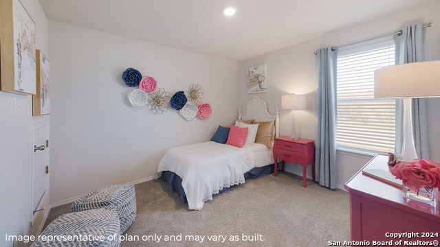 Image 30 of 41 For 718 Bellamy Dr