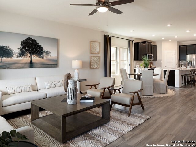 Listing photo id 2 for 4516 Appaloosa Crest