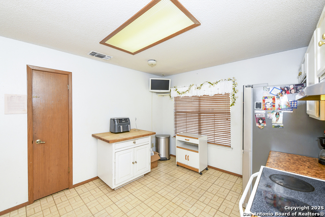 Image 10 of 19 For 11403 Jarbo Pass