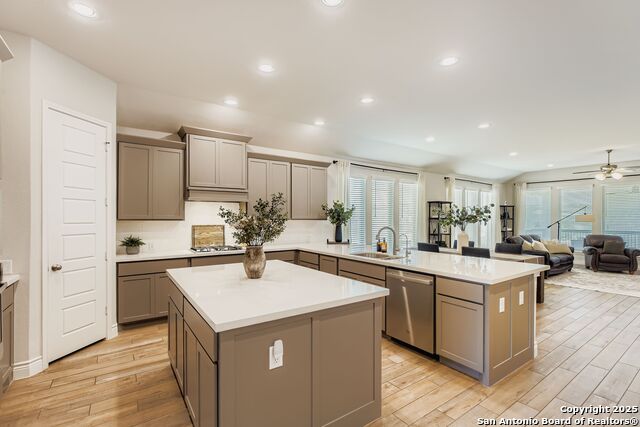 Image 10 of 28 For 3058 Mckinnie Park