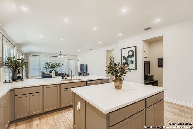 Image 14 of 28 For 3058 Mckinnie Park