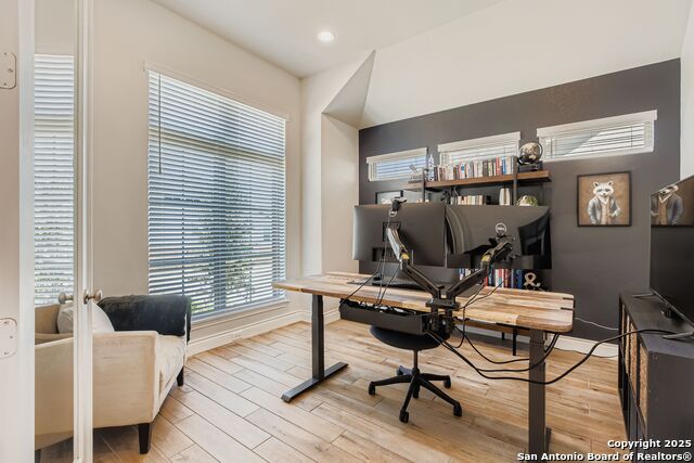 Image 15 of 28 For 3058 Mckinnie Park