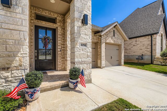 Image 4 of 28 For 3058 Mckinnie Park