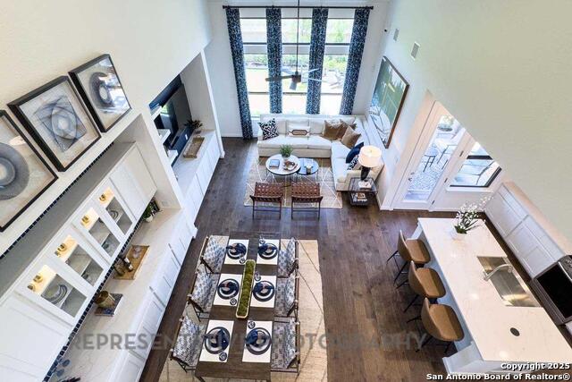 Listing photo id 10 for 713 Moki Place