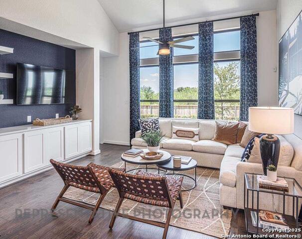 Listing photo id 1 for 713 Moki Place