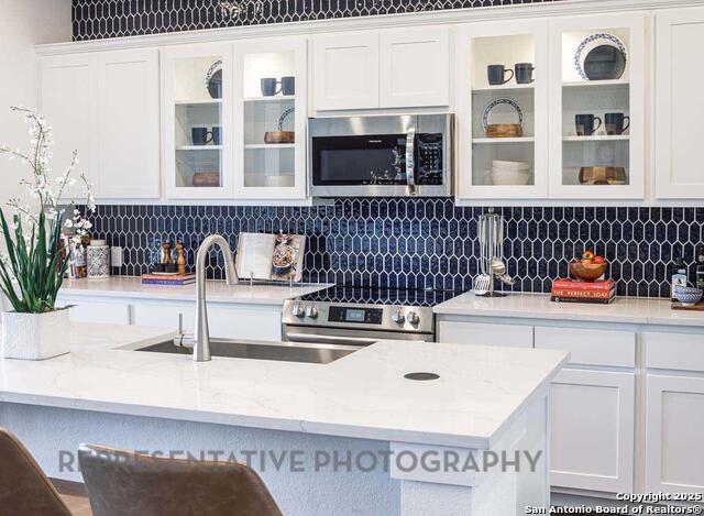 Listing photo id 7 for 713 Moki Place