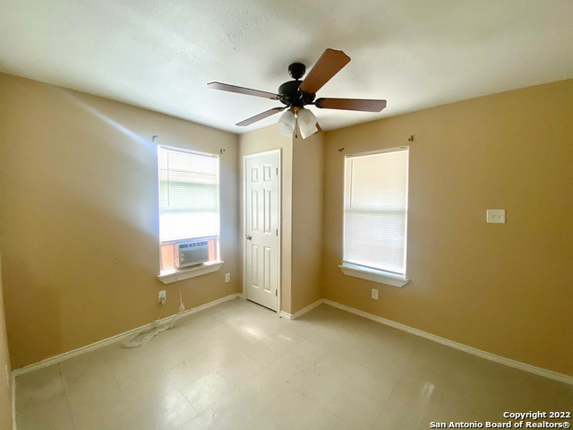 Image 4 of 14 For 325 Belden