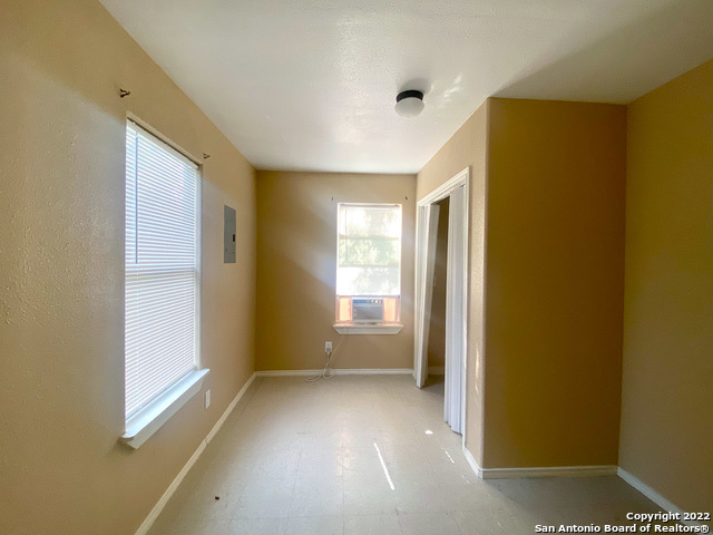 Image 7 of 14 For 325 Belden