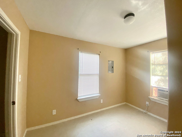 Image 8 of 14 For 325 Belden