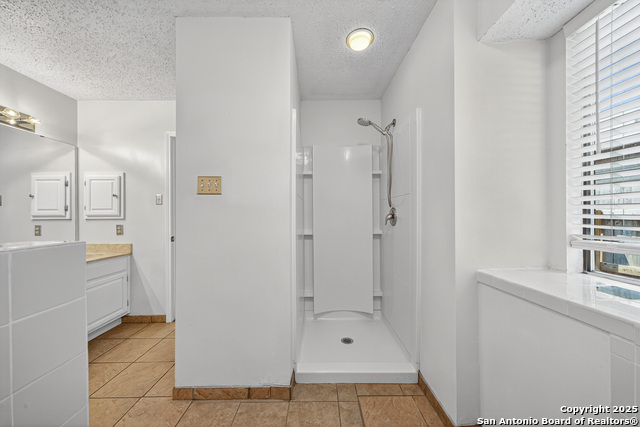 Listing photo id 19 for 1112 Dimrock