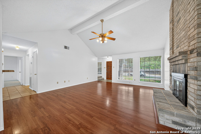 Listing photo id 6 for 1112 Dimrock