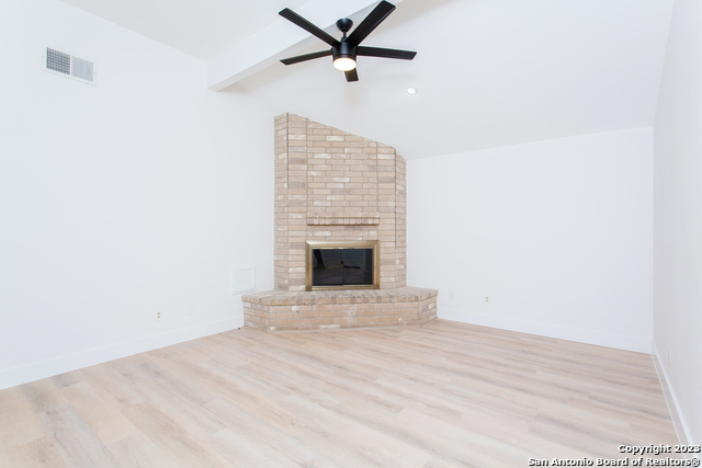 Listing photo id 4 for 11430 Potter Valley