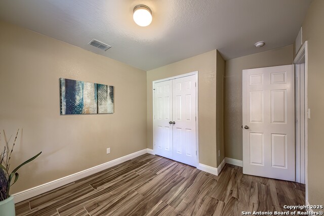 Image 15 of 32 For 420 Auburn Park