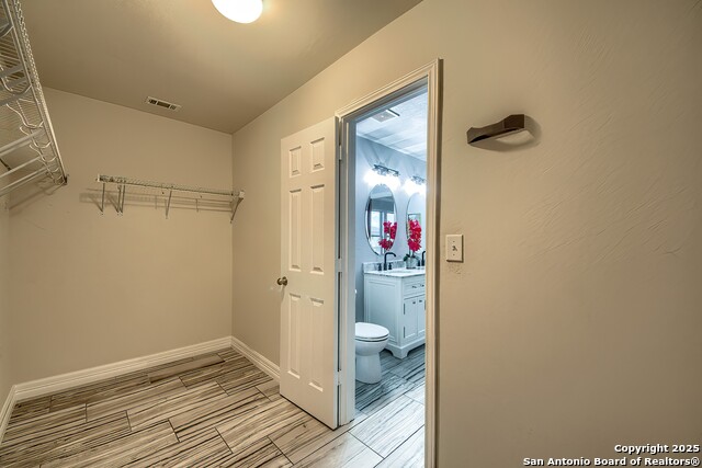 Image 24 of 32 For 420 Auburn Park