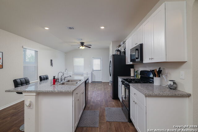 Image 9 of 22 For 11902 Mulberry