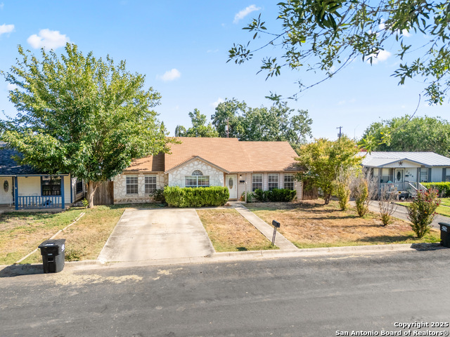 Image 2 of 31 For 2206 20th St