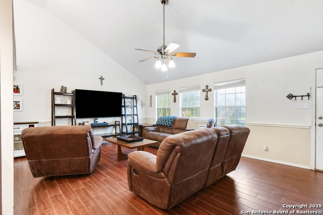 Image 9 of 31 For 2206 20th St