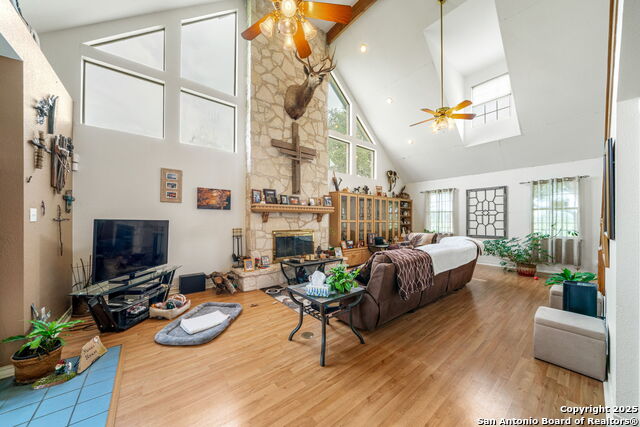Listing photo id 9 for 210 Tolle Rd