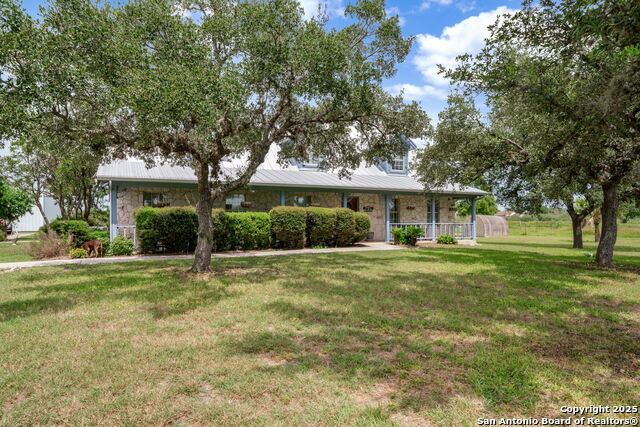 Listing photo id 0 for 210 Tolle Rd