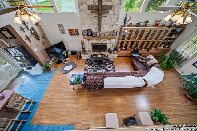 Listing photo id 25 for 210 Tolle Rd