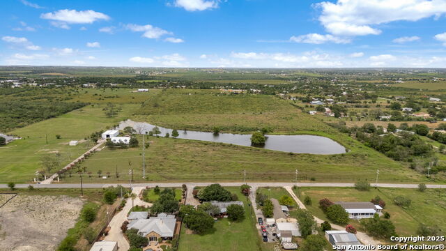 Listing photo id 36 for 210 Tolle Rd