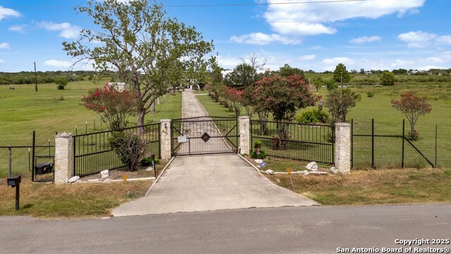 Listing photo id 53 for 210 Tolle Rd