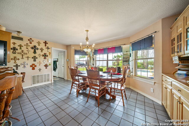 Listing photo id 16 for 210 Tolle Rd