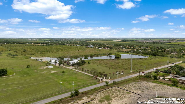 Listing photo id 34 for 210 Tolle Rd