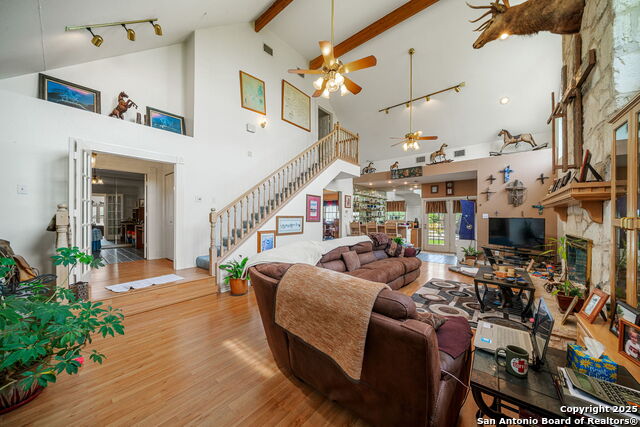 Listing photo id 7 for 210 Tolle Rd