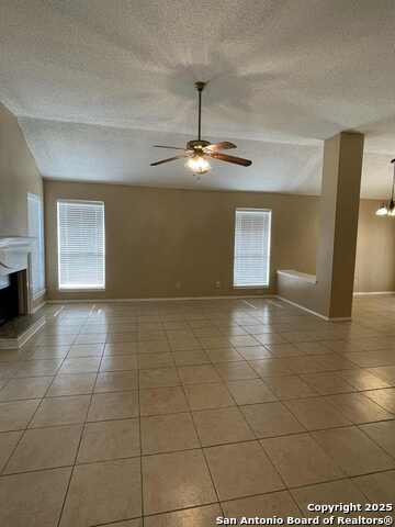 Image 3 of 21 For 4315 Lakebend West