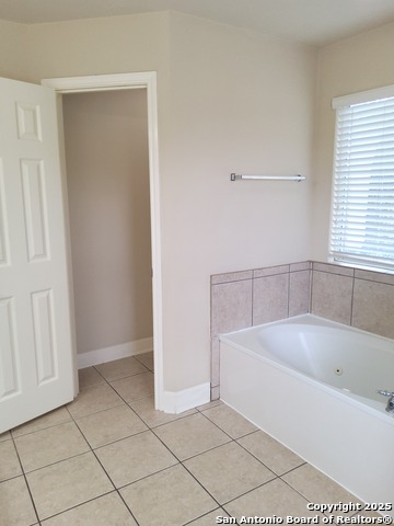 Image 9 of 20 For 21735 Thunder Basin