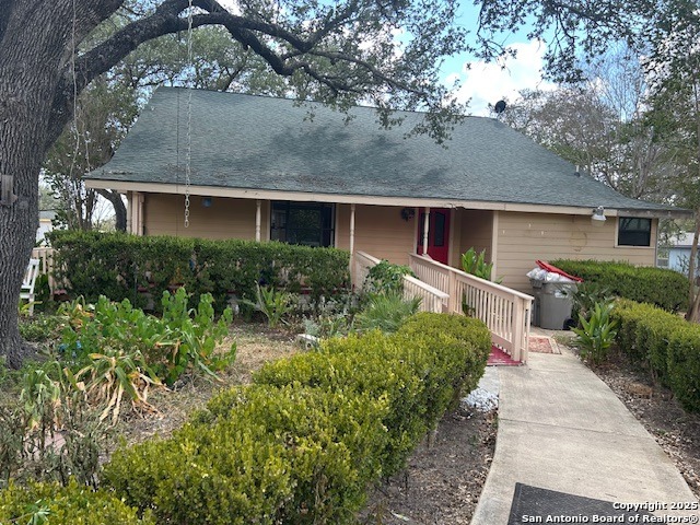 Details for 106 Hickory Circle, Floresville, TX 78114