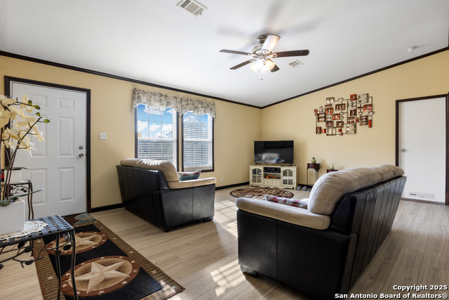 Image 2 of 31 For 23055 Trumbo