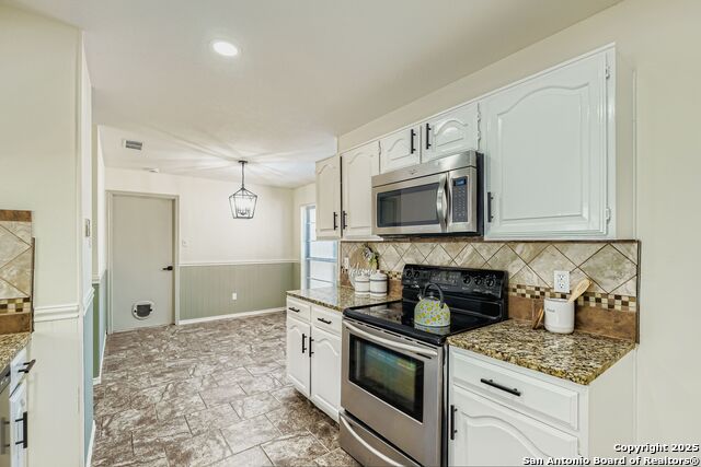 Image 13 of 31 For 9627 Wildwood Ridge