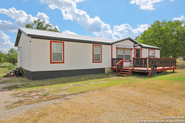 Image 3 of 36 For 125 Opal St  