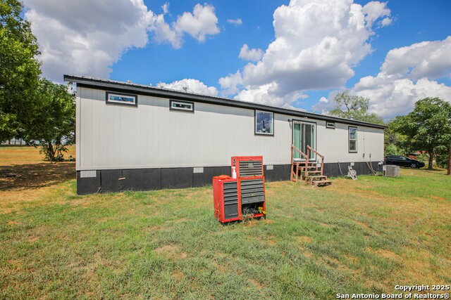 Image 35 of 36 For 125 Opal St  