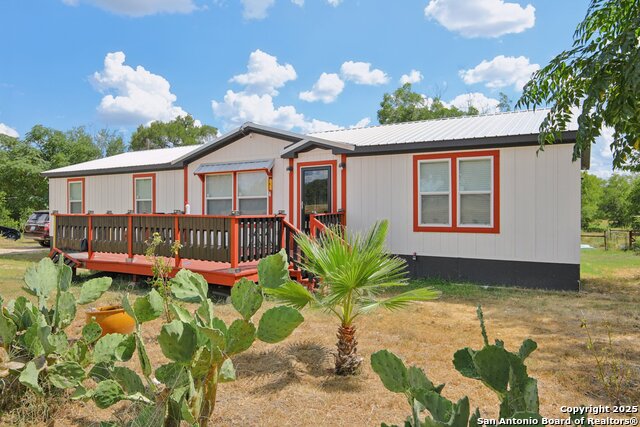 Image 4 of 36 For 125 Opal St  