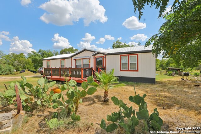 Image 5 of 36 For 125 Opal St  