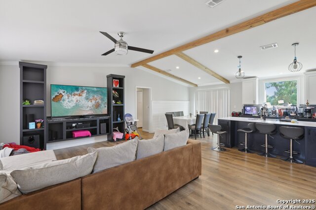 Image 8 of 36 For 125 Opal St  